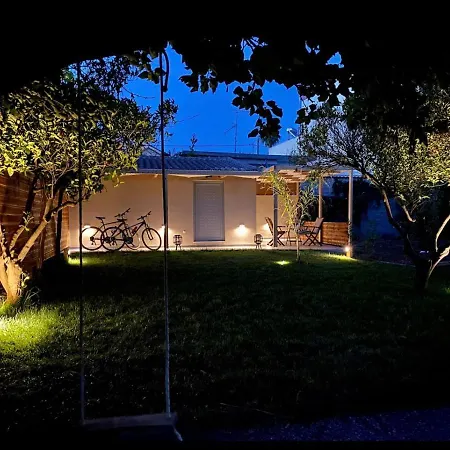 Green Room * Marathopoli